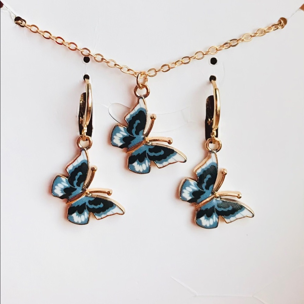 Simple Stylish Butterfly Necklace with Earrings